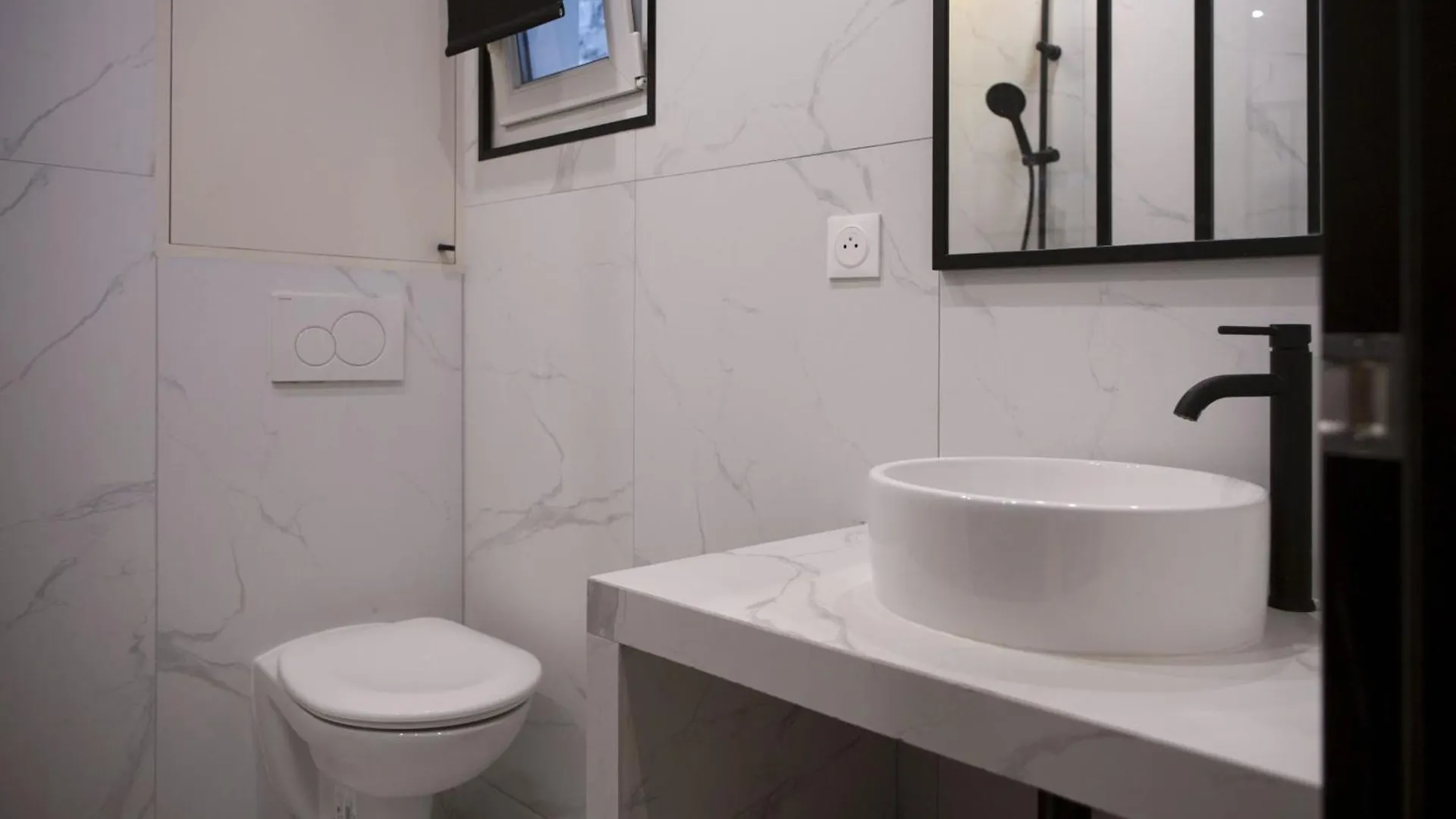 Apartment Studio Fonctionnel Et Moderne Place Clichy - 2P Paris France