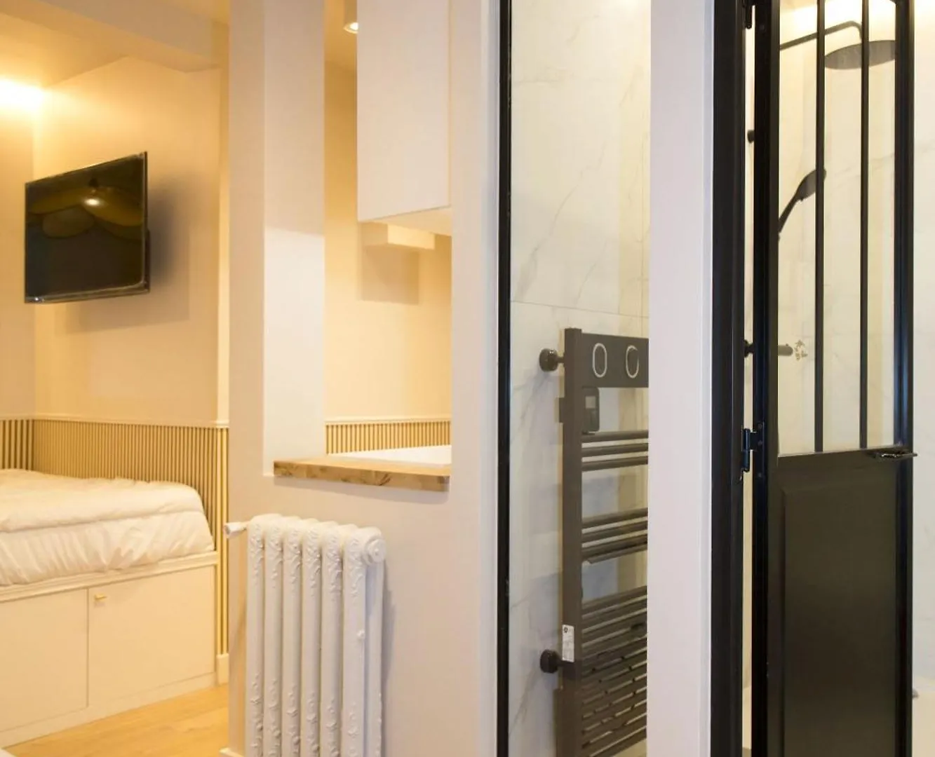 Studio Fonctionnel Et Moderne Place Clichy - 2P Paris